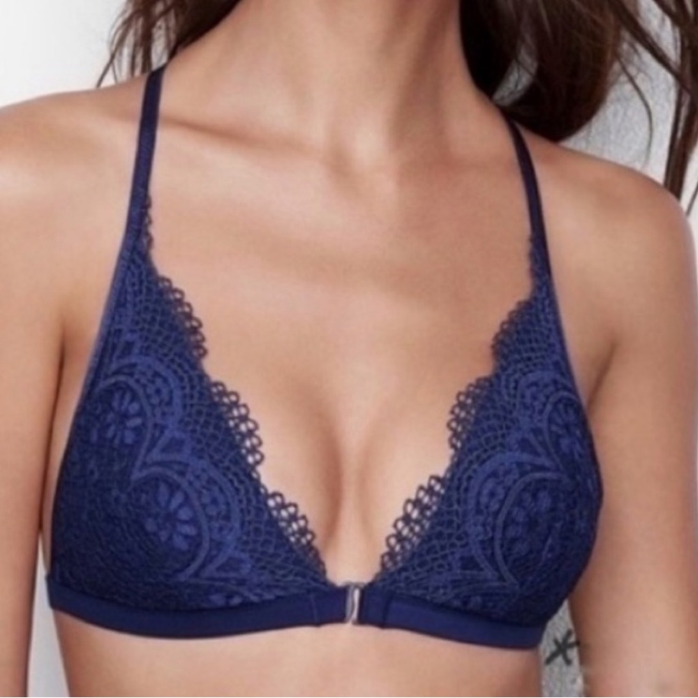 Victoria’s Secret Navy Lace Racer Back Bralette